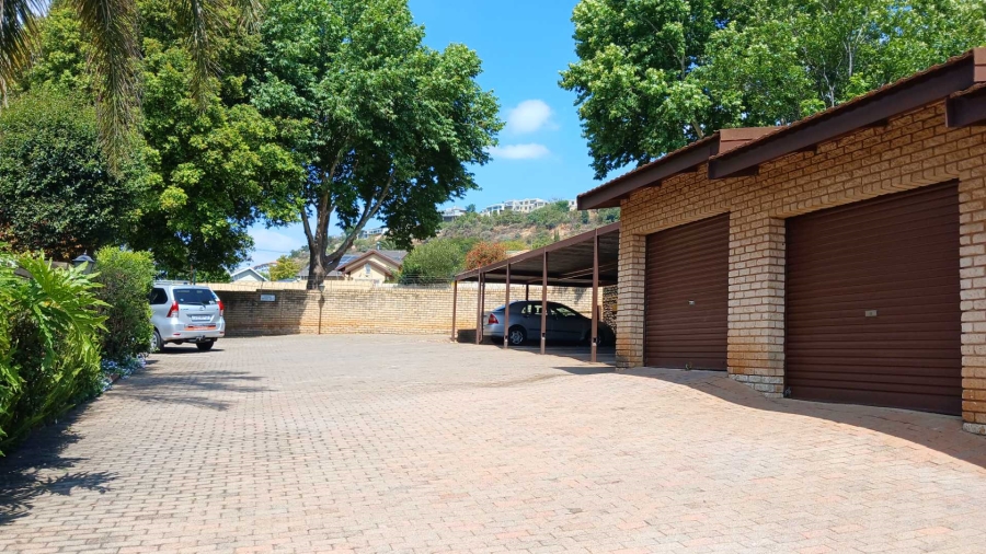 To Let 3 Bedroom Property for Rent in Constantia Kloof Gauteng