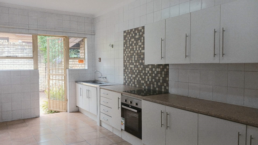 3 Bedroom Property for Sale in Constantia Kloof Gauteng