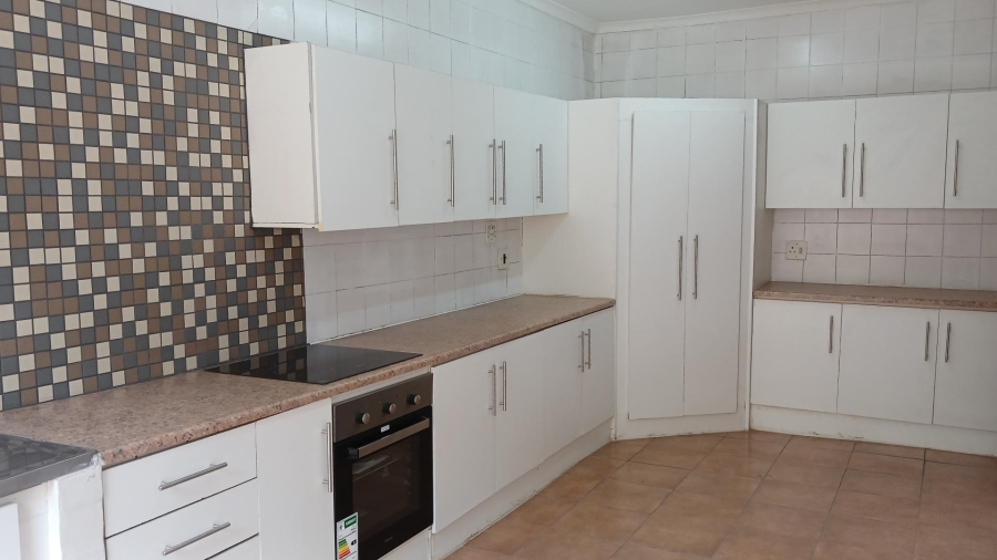 3 Bedroom Property for Sale in Constantia Kloof Gauteng