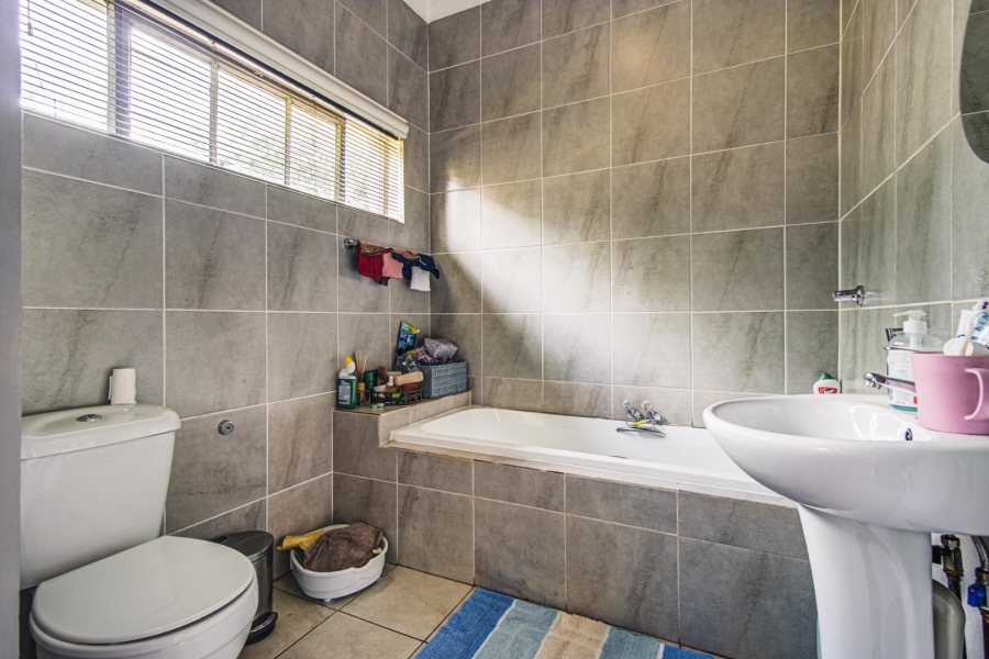 3 Bedroom Property for Sale in Dalview Gauteng