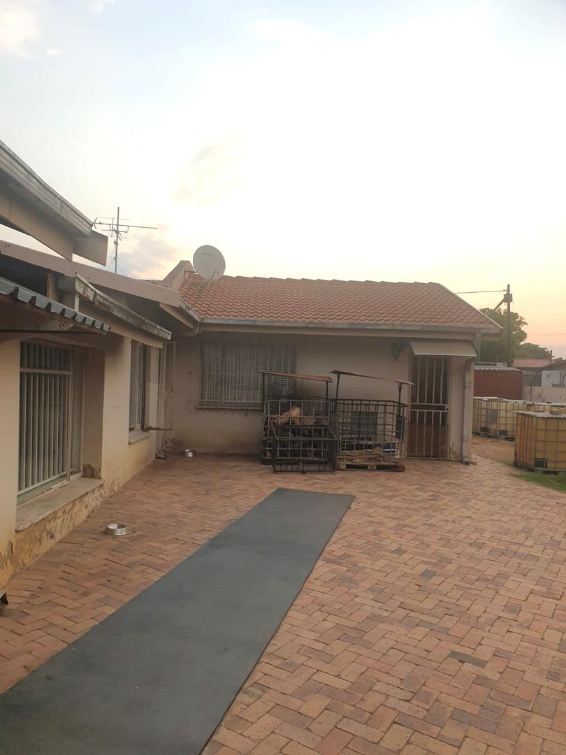 3 Bedroom Property for Sale in Dewald Hattingh Park Gauteng