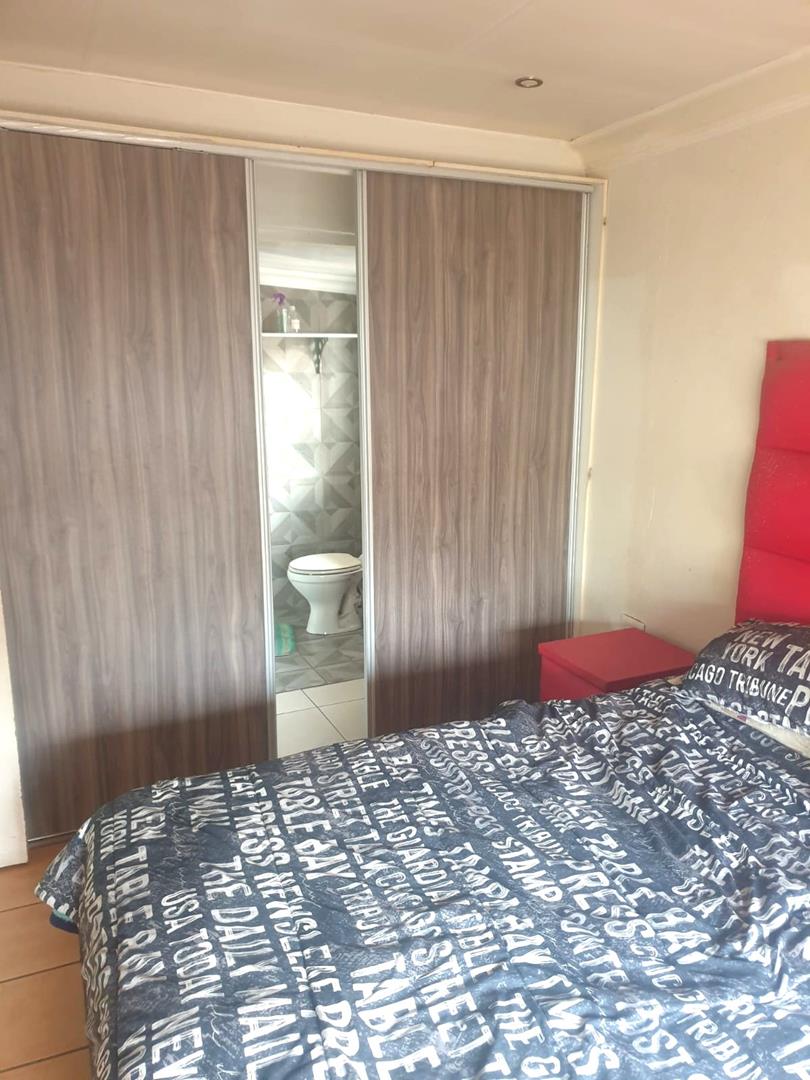 3 Bedroom Property for Sale in Dewald Hattingh Park Gauteng