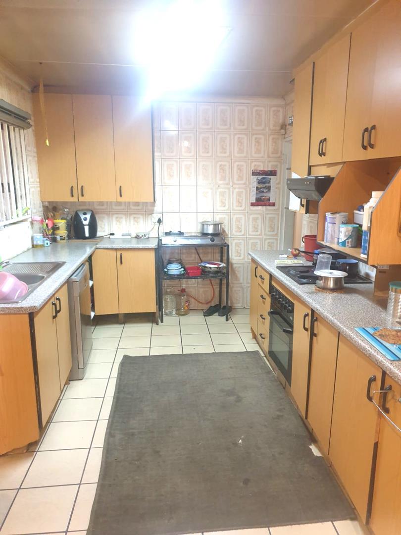 3 Bedroom Property for Sale in Dewald Hattingh Park Gauteng