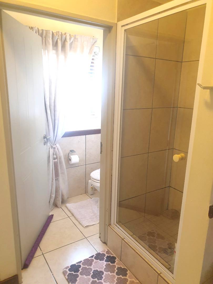 2 Bedroom Property for Sale in Beverley Gauteng