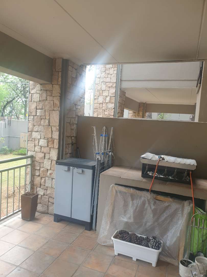 2 Bedroom Property for Sale in Beverley Gauteng