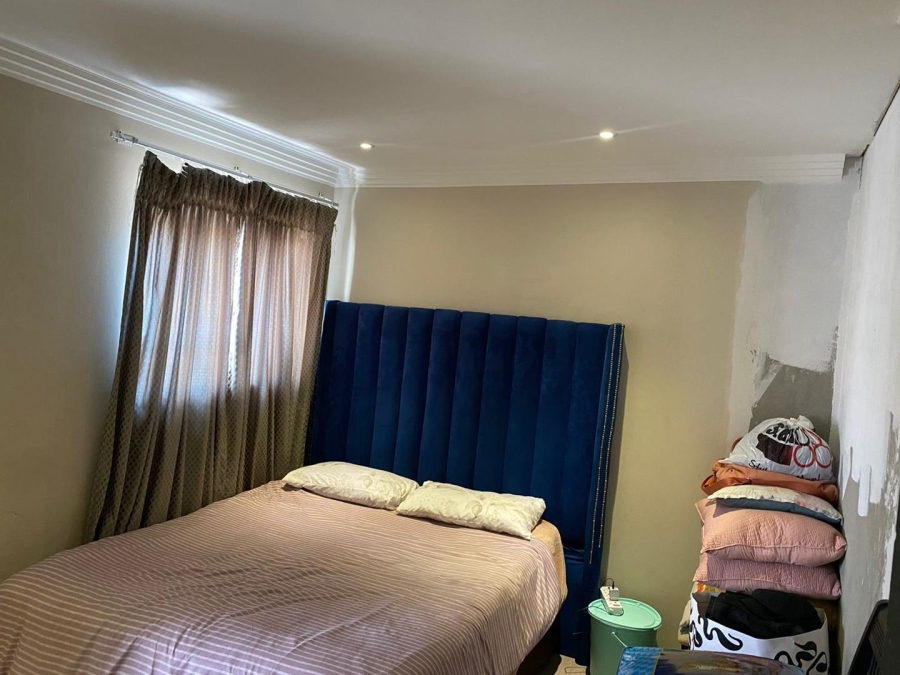 5 Bedroom Property for Sale in Noordwyk Gauteng