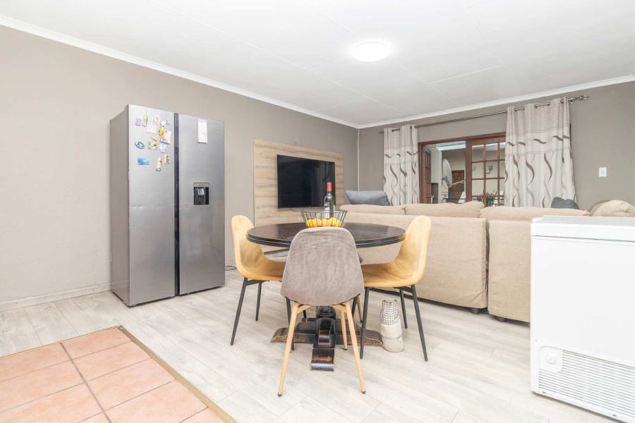 2 Bedroom Property for Sale in Northwold Gauteng