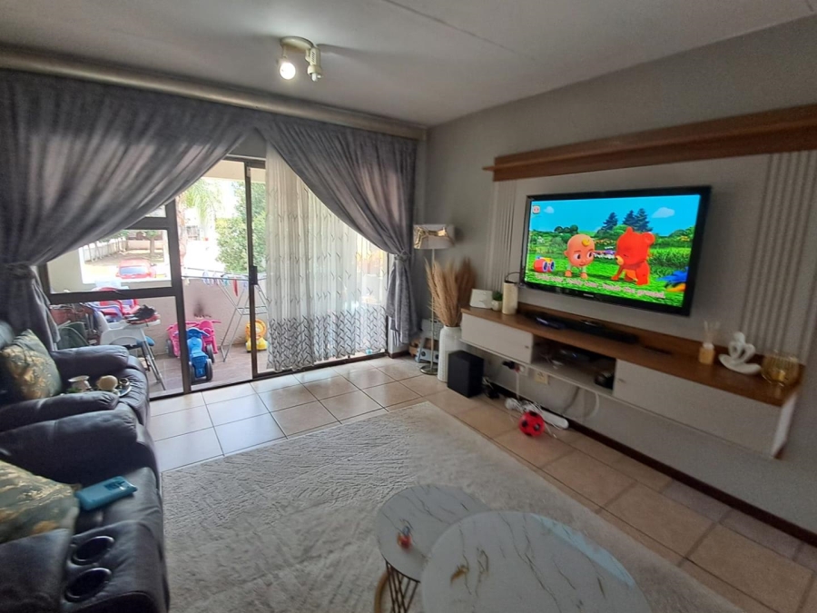 2 Bedroom Property for Sale in Vorna Valley Gauteng