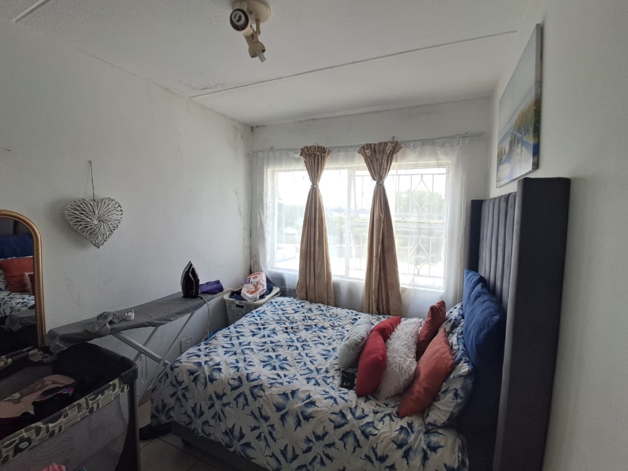 2 Bedroom Property for Sale in Vorna Valley Gauteng