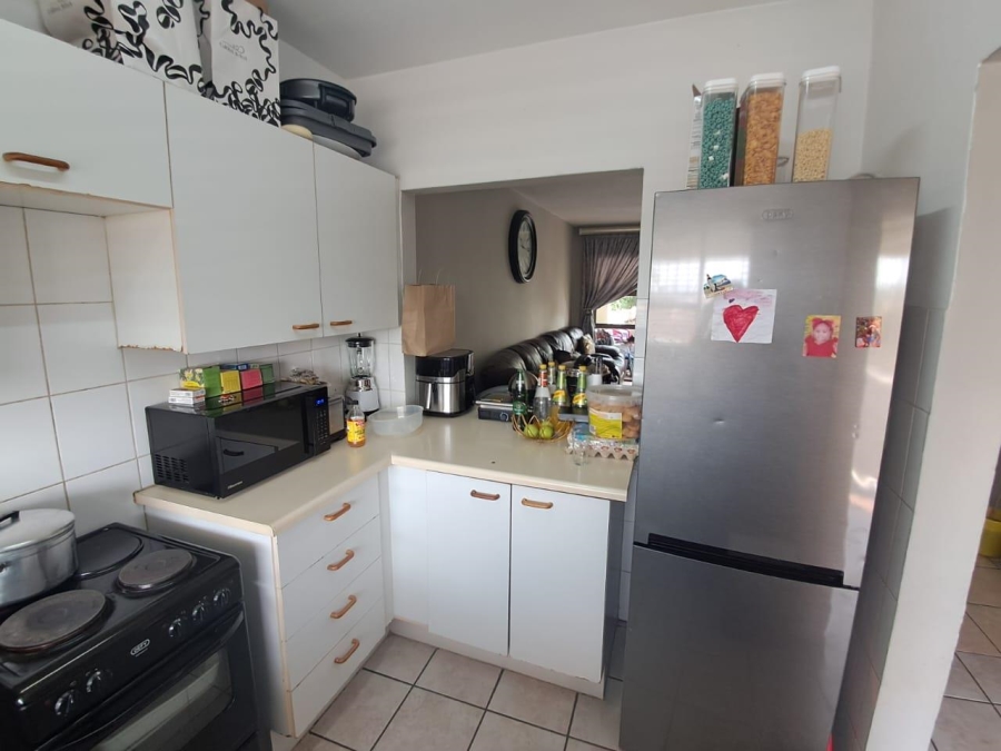 2 Bedroom Property for Sale in Vorna Valley Gauteng