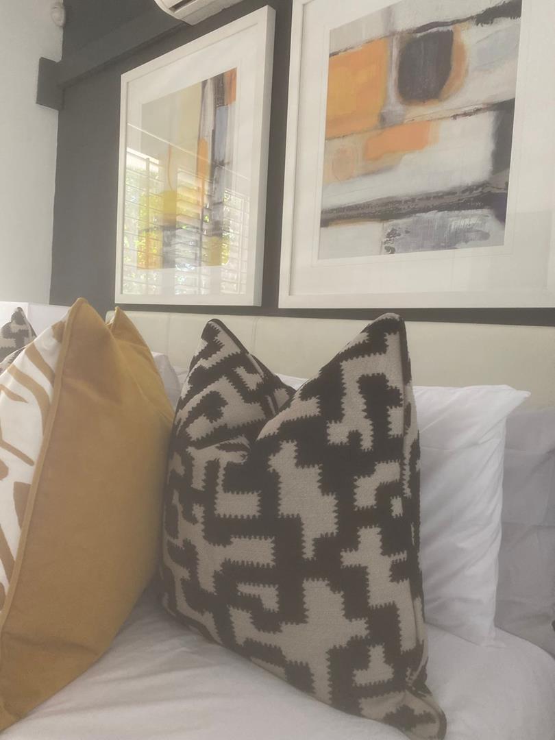 To Let 2 Bedroom Property for Rent in Sandhurst Gauteng