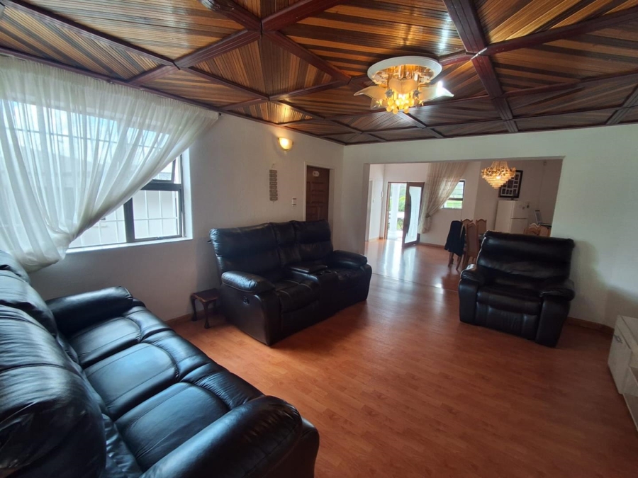 4 Bedroom Property for Sale in Glenvista Gauteng