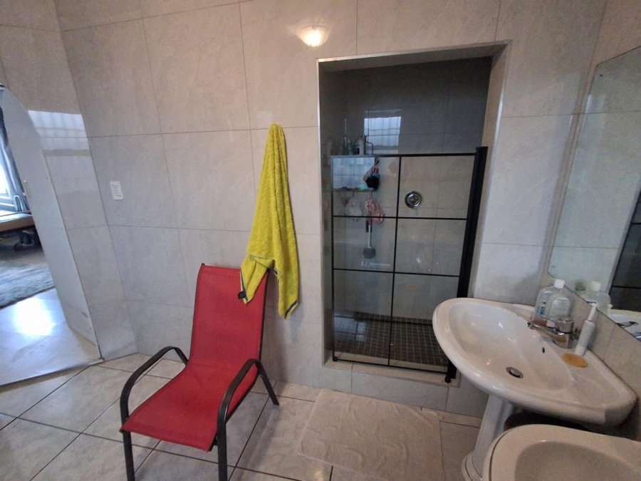 4 Bedroom Property for Sale in Glenvista Gauteng