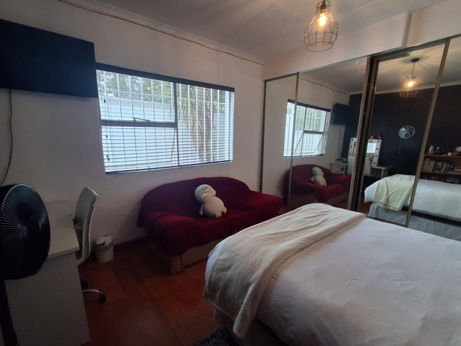 4 Bedroom Property for Sale in Glenvista Gauteng