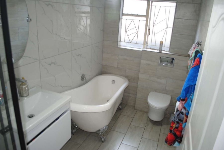 4 Bedroom Property for Sale in Three Rivers Gauteng