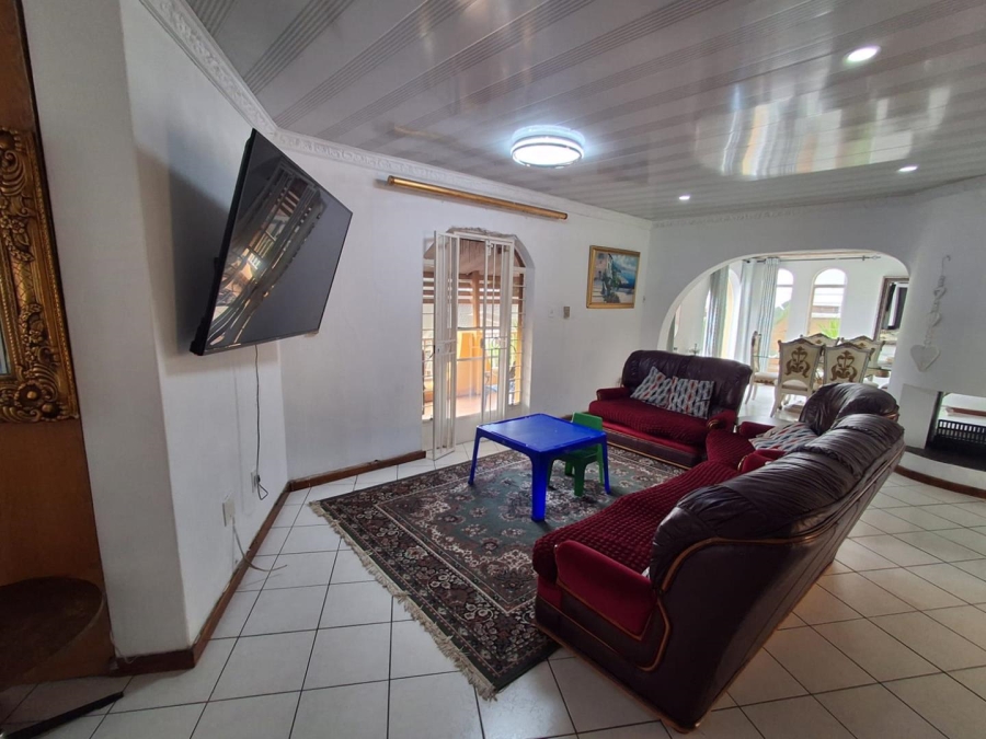 4 Bedroom Property for Sale in Bassonia Gauteng