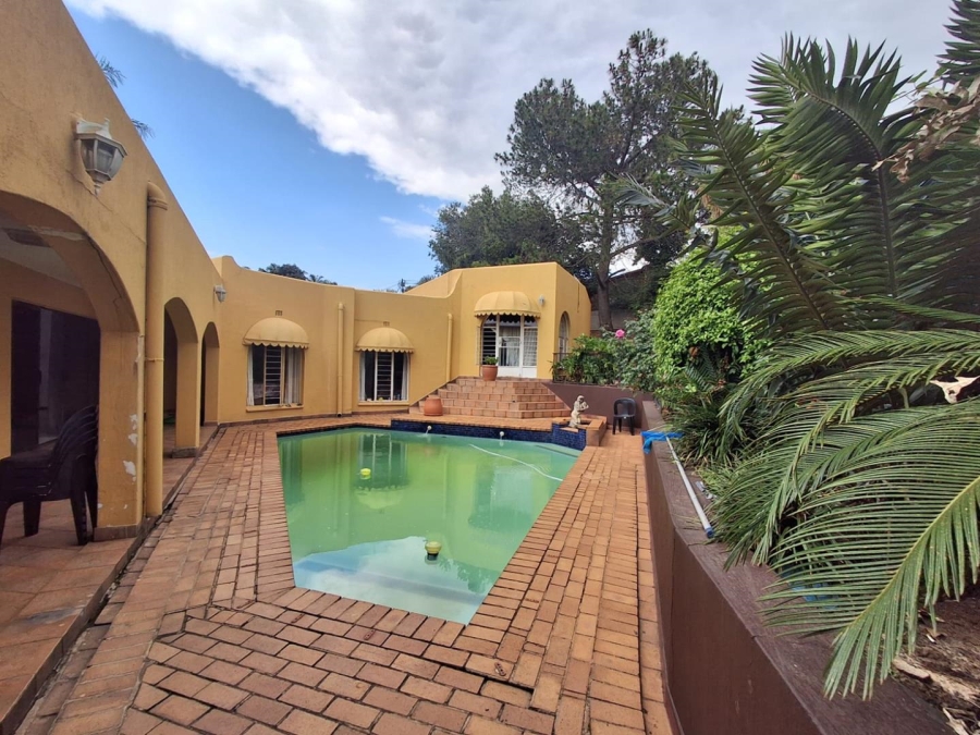 4 Bedroom Property for Sale in Bassonia Gauteng