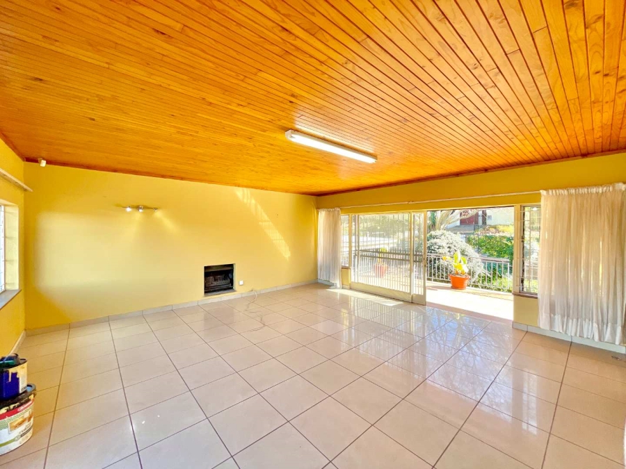 7 Bedroom Property for Sale in Lukasrand Gauteng