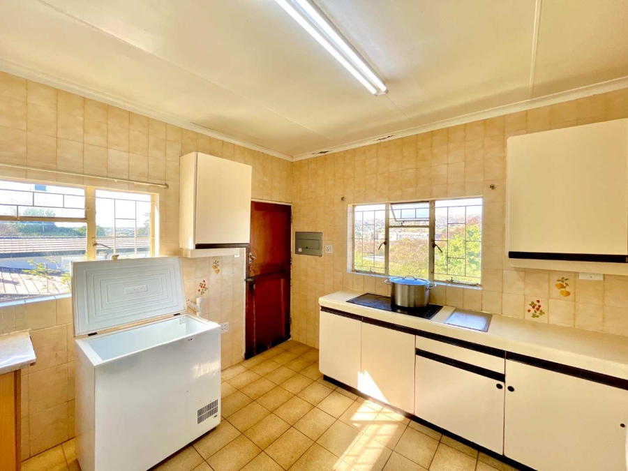 7 Bedroom Property for Sale in Lukasrand Gauteng