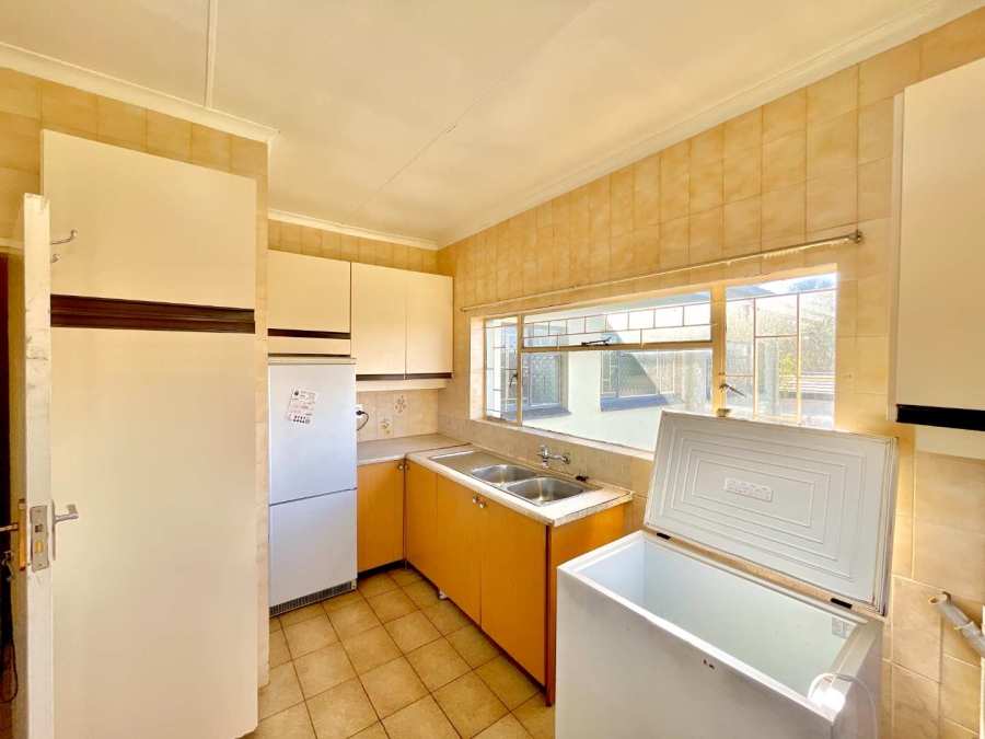 7 Bedroom Property for Sale in Lukasrand Gauteng