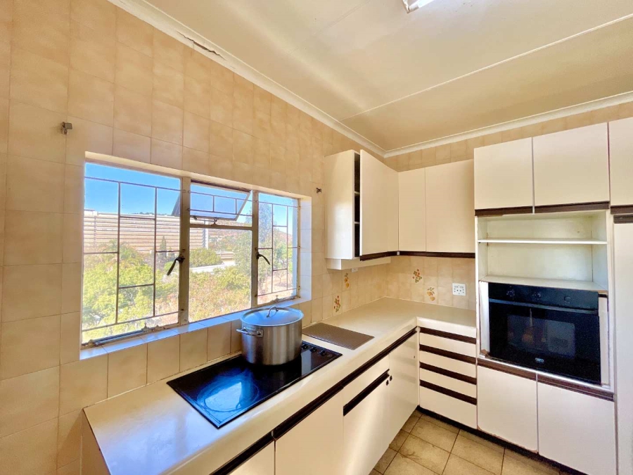 7 Bedroom Property for Sale in Lukasrand Gauteng