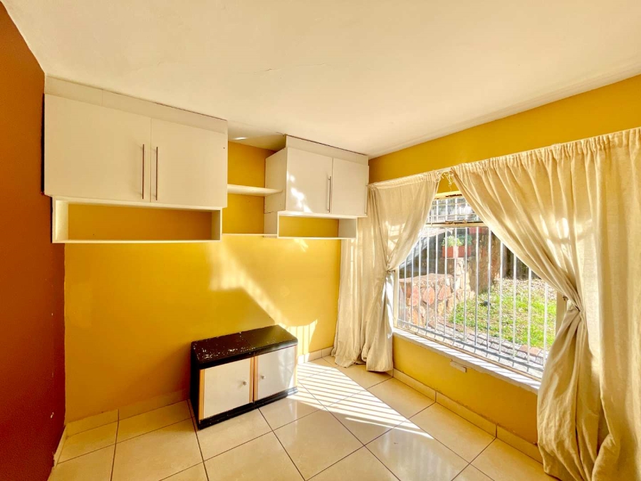 7 Bedroom Property for Sale in Lukasrand Gauteng