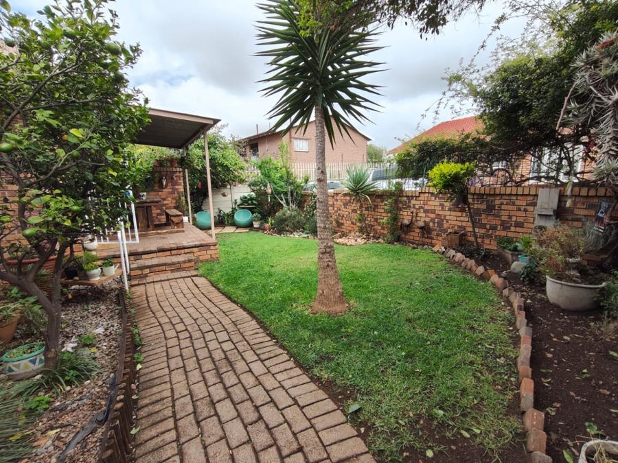 3 Bedroom Property for Sale in Rant En Dal Gauteng