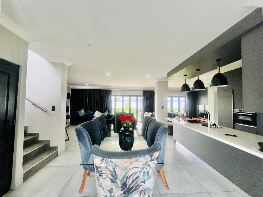 To Let 4 Bedroom Property for Rent in Roodeplaat Gauteng