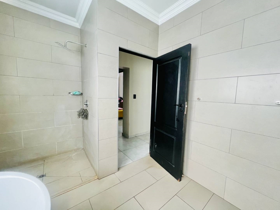 To Let 4 Bedroom Property for Rent in Roodeplaat Gauteng