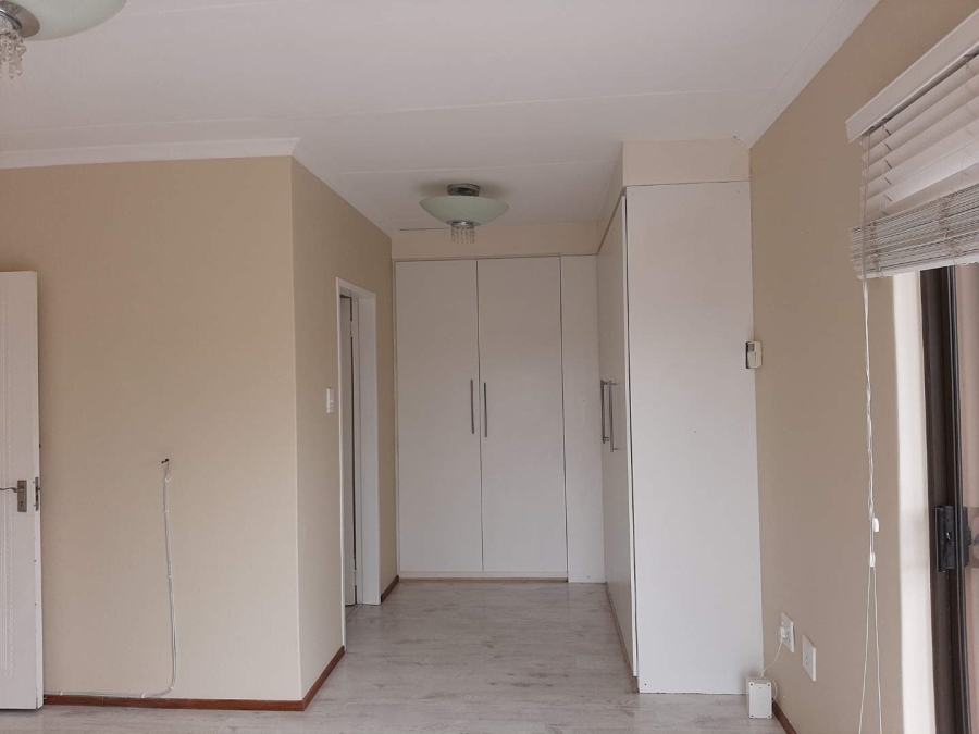 To Let 3 Bedroom Property for Rent in Kengies Gauteng