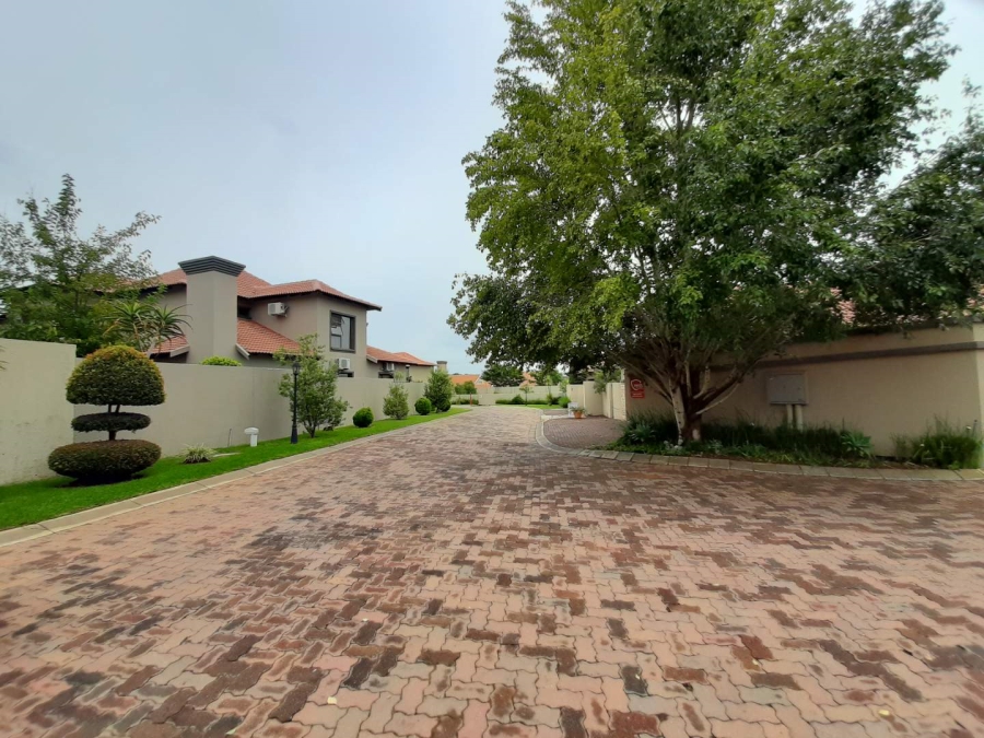 To Let 3 Bedroom Property for Rent in Kengies Gauteng