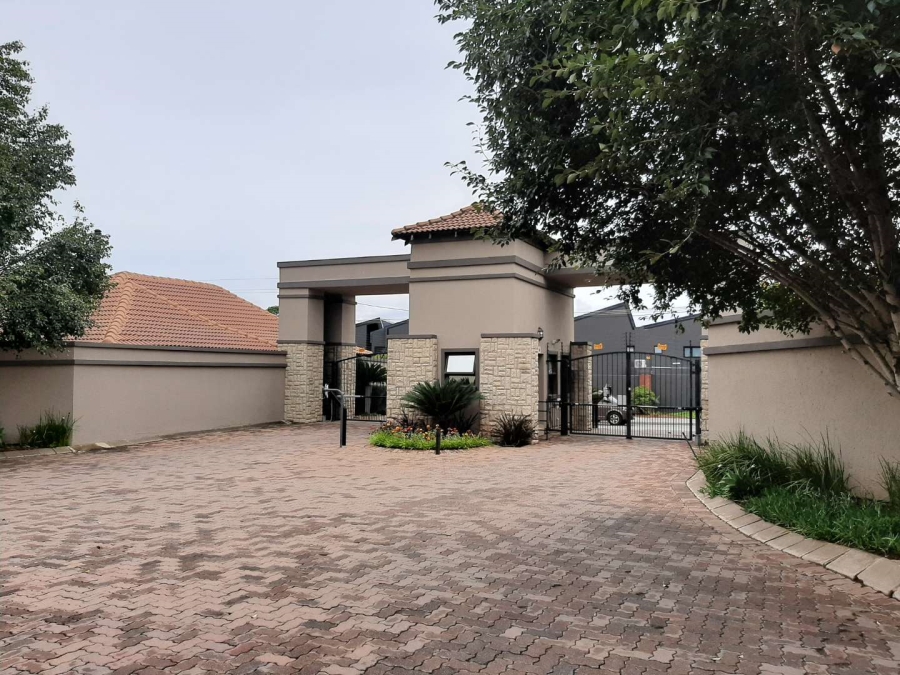 To Let 3 Bedroom Property for Rent in Kengies Gauteng