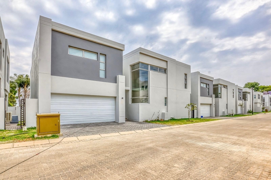 4 Bedroom Property for Sale in Bryanston Gauteng