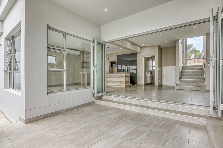 4 Bedroom Property for Sale in Bryanston Gauteng