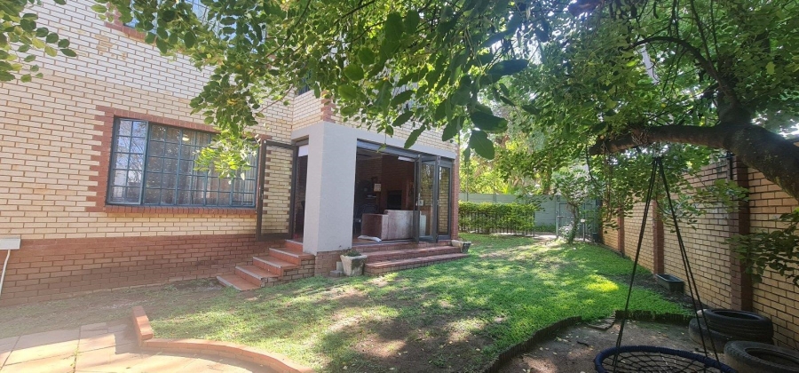 5 Bedroom Property for Sale in Moreleta Park Gauteng