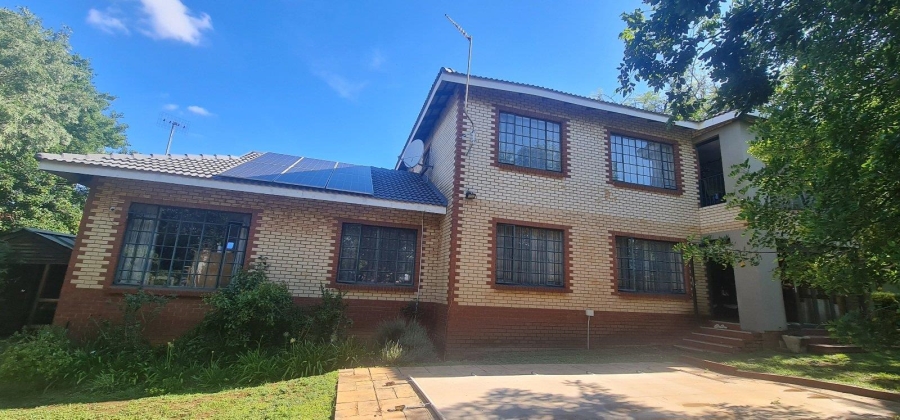5 Bedroom Property for Sale in Moreleta Park Gauteng