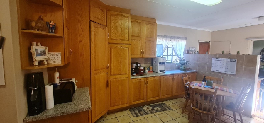 5 Bedroom Property for Sale in Moreleta Park Gauteng