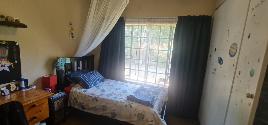 5 Bedroom Property for Sale in Moreleta Park Gauteng