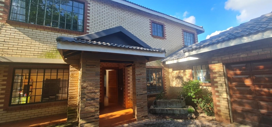 5 Bedroom Property for Sale in Moreleta Park Gauteng
