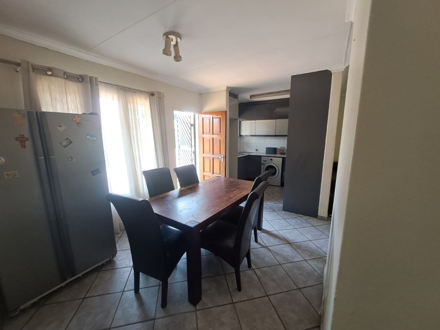 2 Bedroom Property for Sale in Highveld Gauteng
