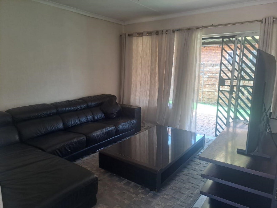 2 Bedroom Property for Sale in Highveld Gauteng
