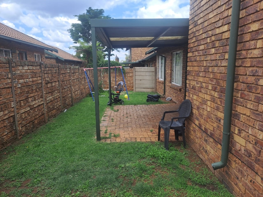 2 Bedroom Property for Sale in Highveld Gauteng
