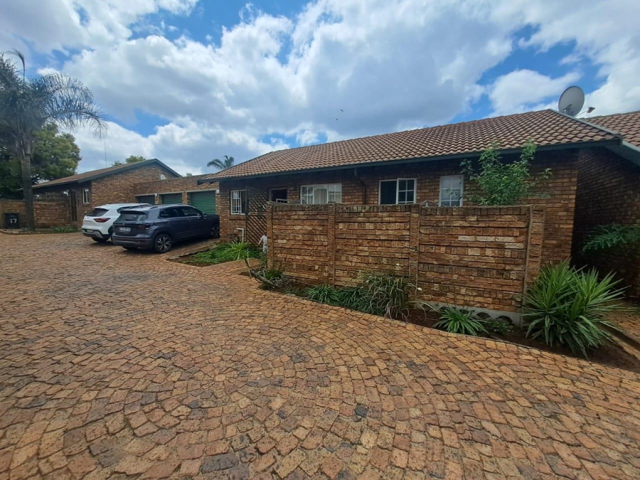 2 Bedroom Property for Sale in Highveld Gauteng