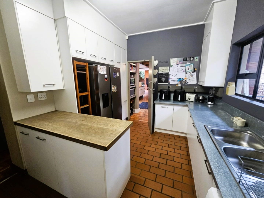 3 Bedroom Property for Sale in Villieria Gauteng