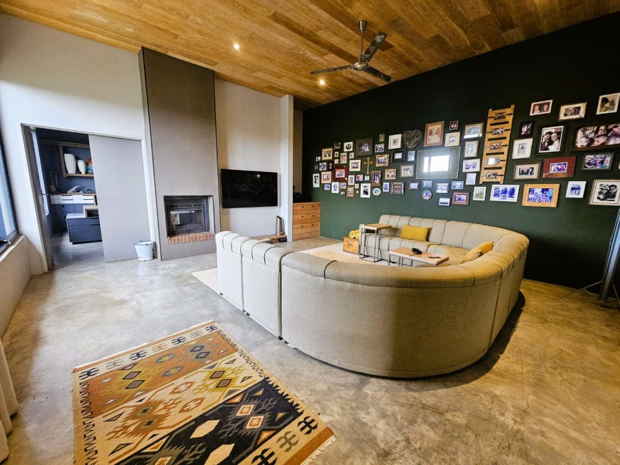 3 Bedroom Property for Sale in Villieria Gauteng