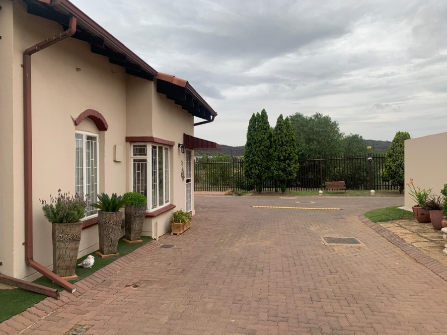 1 Bedroom Property for Sale in Mulbarton Gauteng