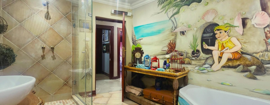 6 Bedroom Property for Sale in Alberante Gauteng