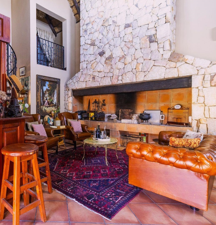 6 Bedroom Property for Sale in Alberante Gauteng