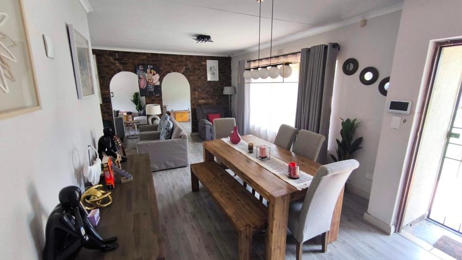 4 Bedroom Property for Sale in Brackenhurst Gauteng