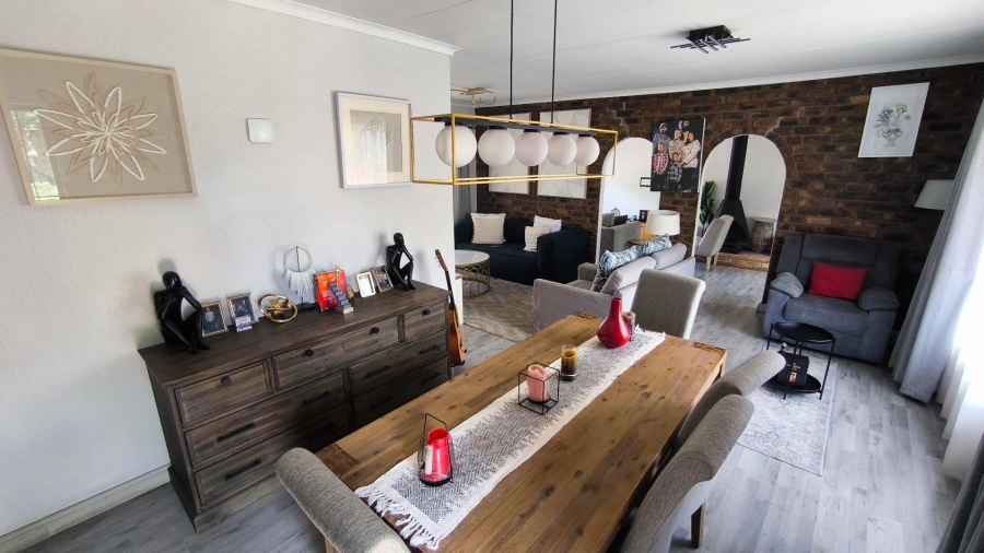 4 Bedroom Property for Sale in Brackenhurst Gauteng